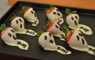 Halloween catering menu Ghost Chocolate Dip Strawberry