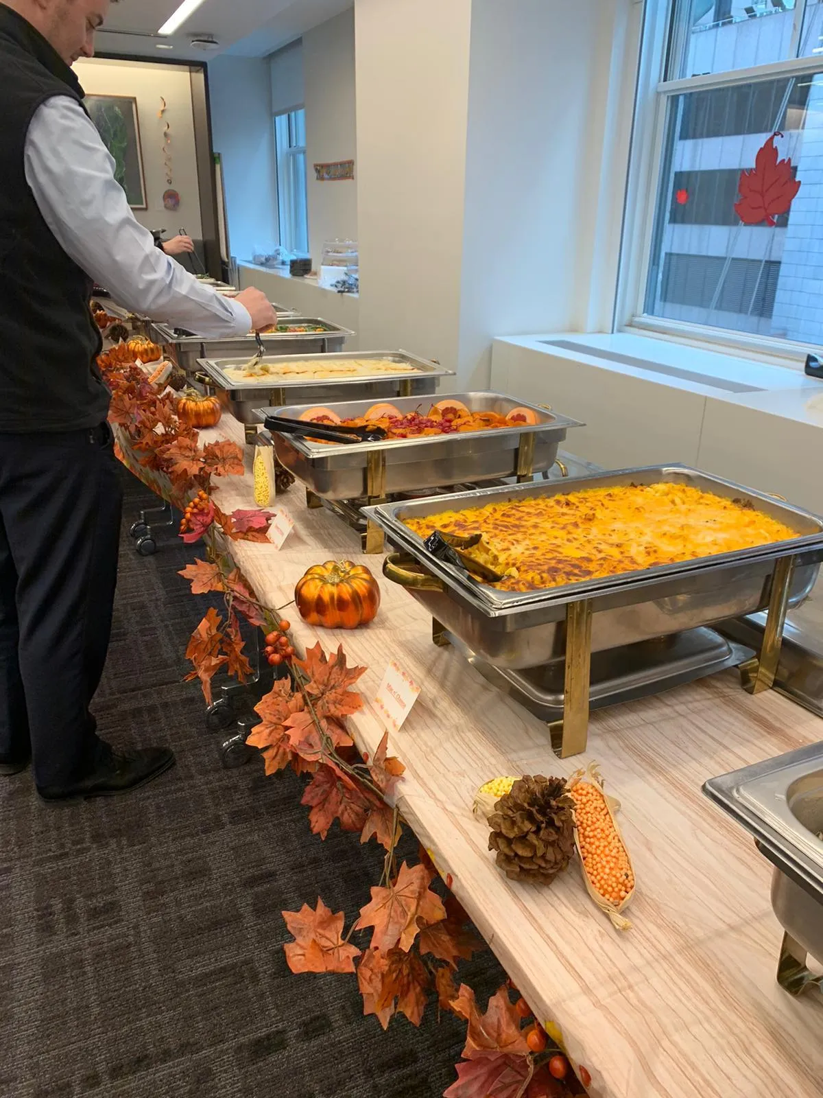 https://gothamcateringnyc.com/wp-content/uploads/2023/04/thanksgiving-catering-menu-nyc-by-gotham-catering-25.webp